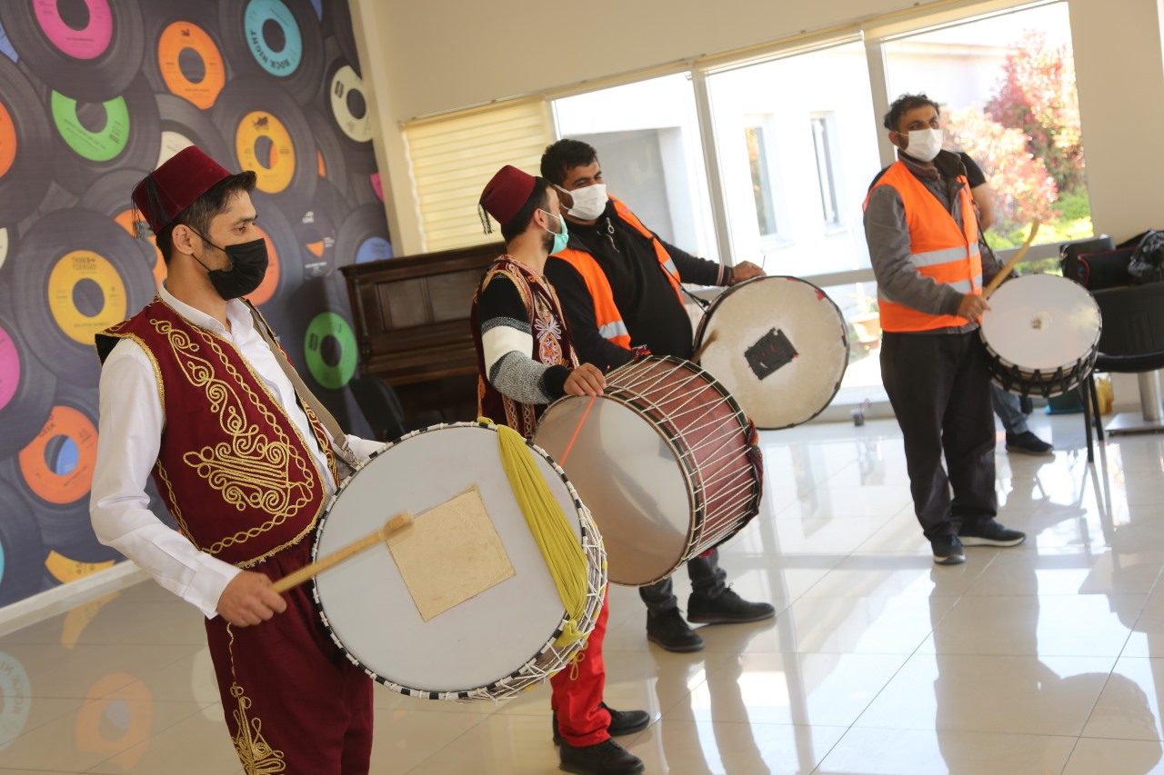 Balonlu Davul Zurna Gösterileriyle Çocuk Şenliklerini Şölene Dönüştürüyoruz